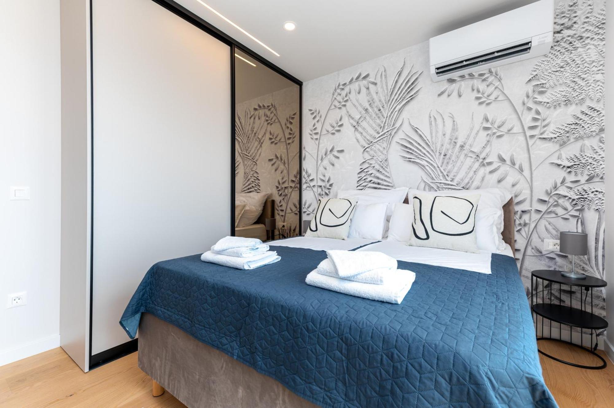 Luxury Adria Sea City & Mountain View Apartment Makarska Eksteriør billede